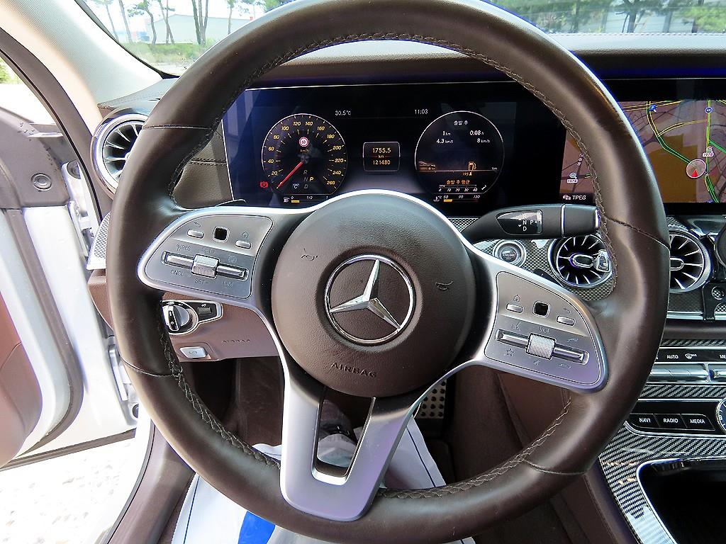 Mercedes Benz CLS Class - Vista 10