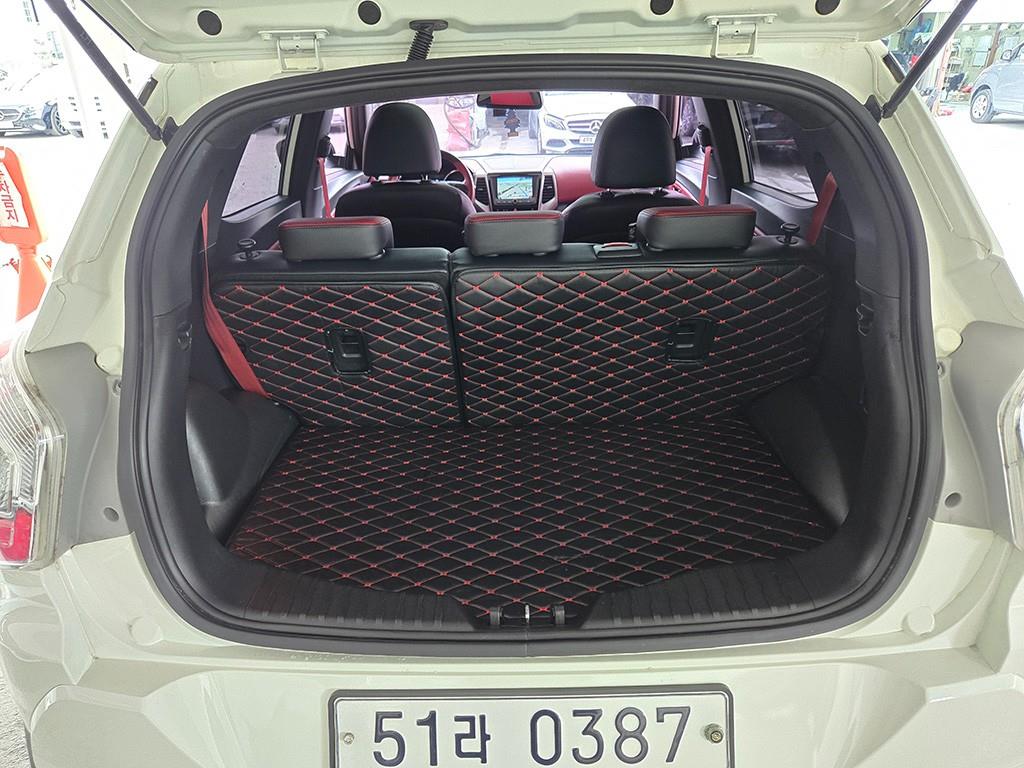 Ssangyong Tivoli 2015 Blanco - Importación desde Corea - HF Imports Iquique - Foto 19