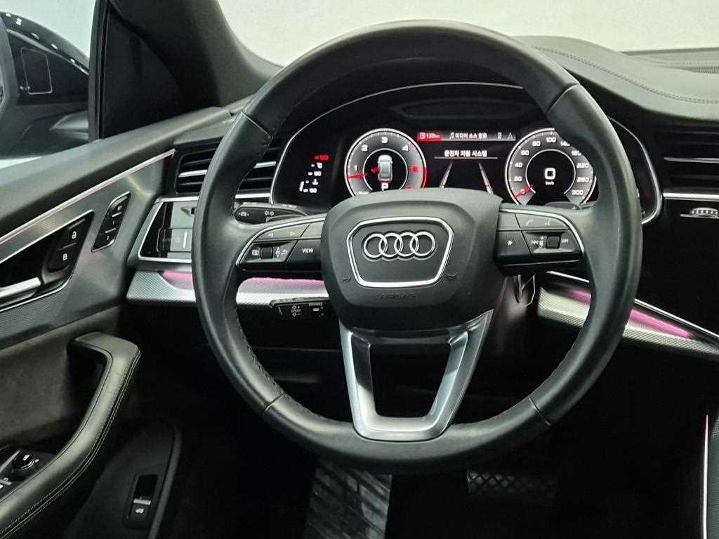 Audi Q8 - Vista 11