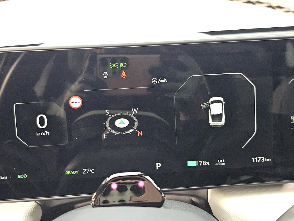KIA EV4 - Vista 9