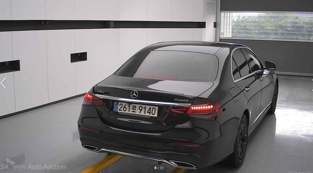 Mercedes Benz E class - Vista 6