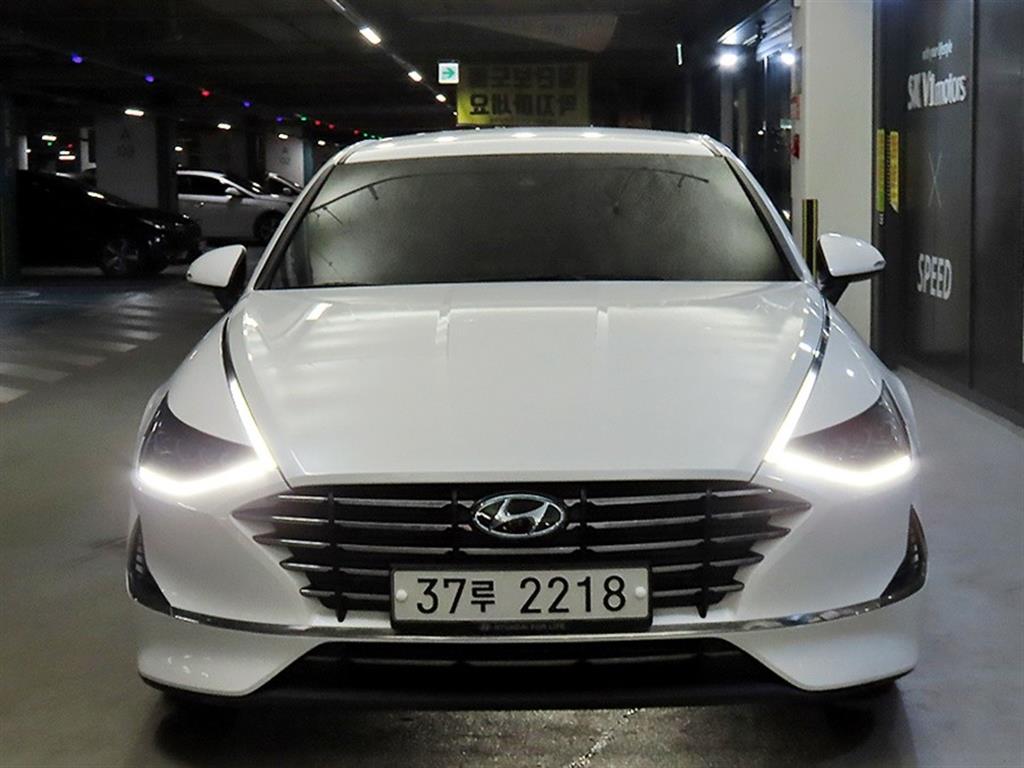 HYUNDAI Sonata - Vista 2
