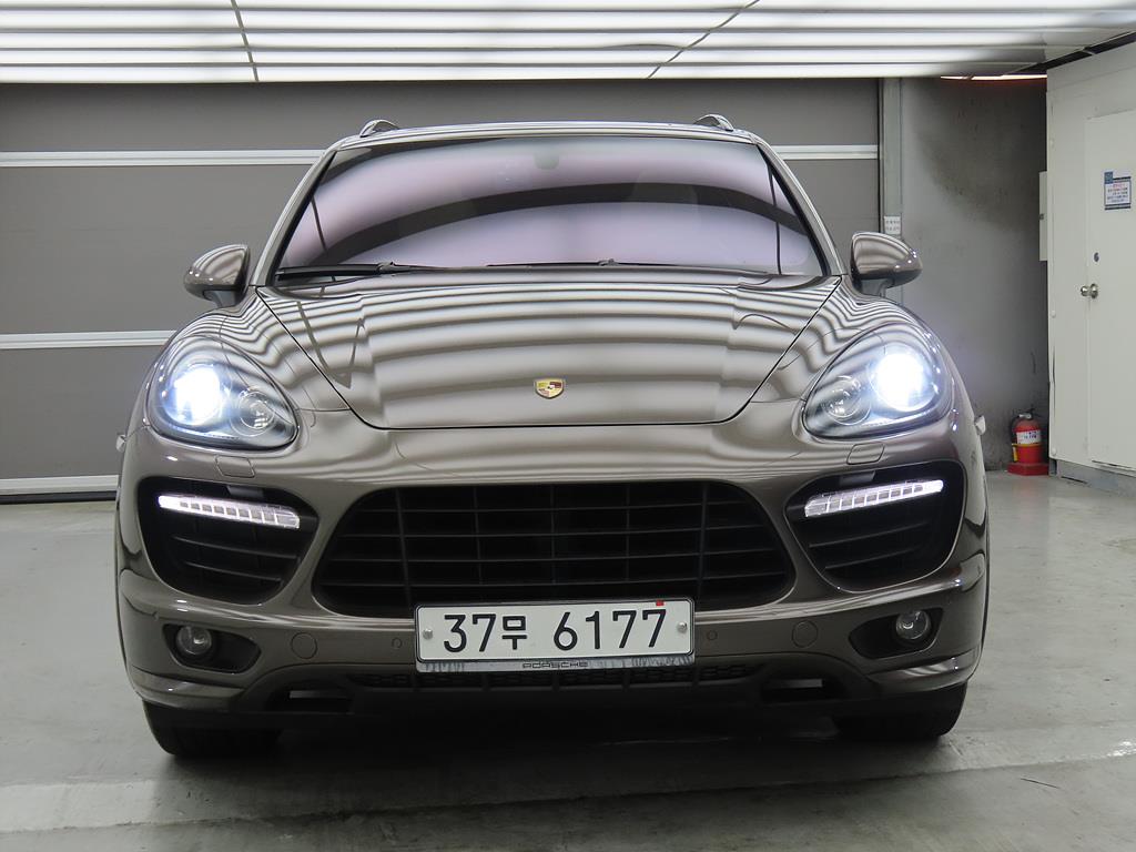 Porsche Cayenne - Vista 2