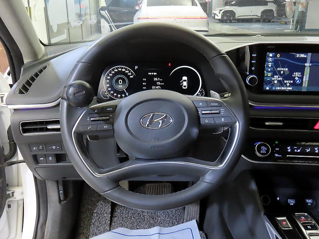 HYUNDAI Sonata - Vista 10
