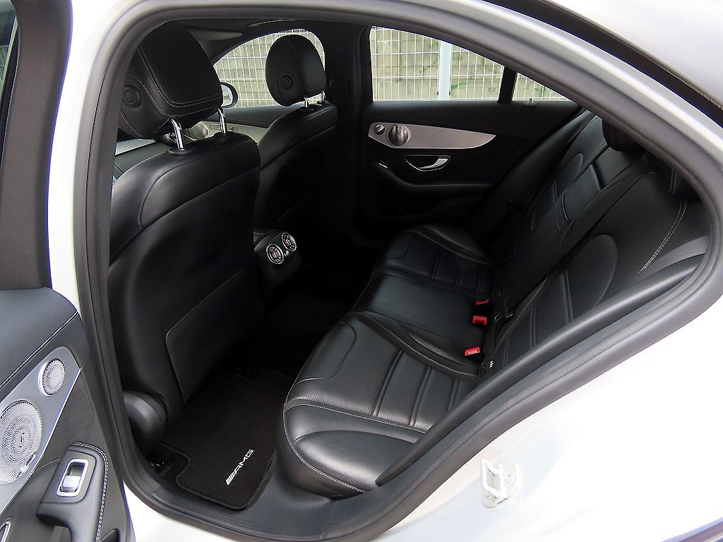 Mercedes Benz C Class - Vista 8