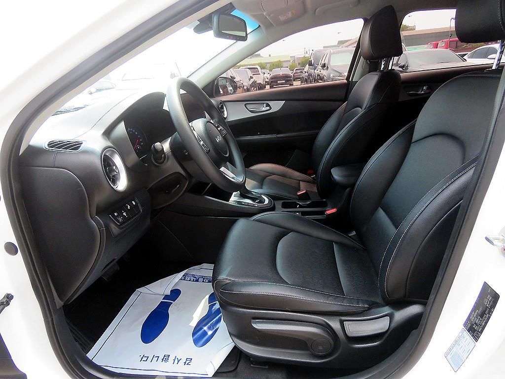 KIA K3 - Vista 6