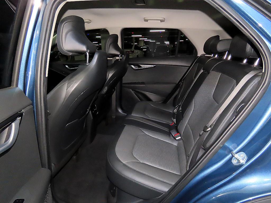 KIA Niro - Vista 9