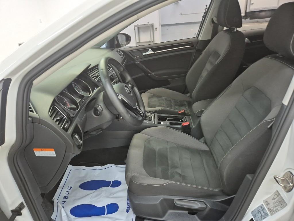 Volkswagen Golf 2016 Negro - Importación desde Corea - HF Imports Iquique - Foto 13