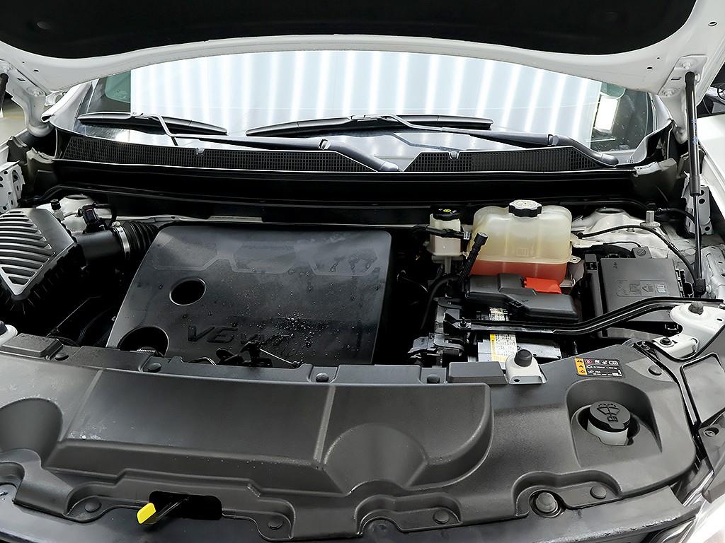 Chevrolet Travers - Vista 9