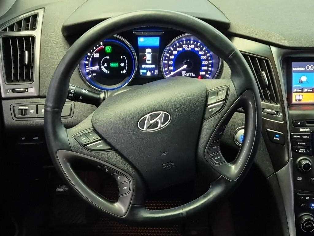 HYUNDAI Sonata - Vista 11
