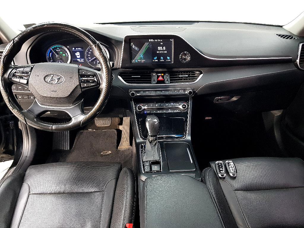 HYUNDAI Grandeur - Vista 7