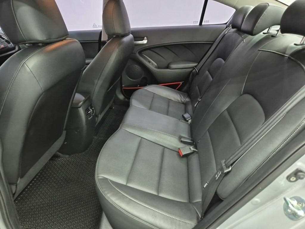 KIA K3 2016 Plateado - Importación desde Corea - HF Imports Iquique - Foto 14
