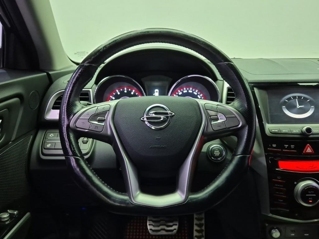 Ssangyong Tivoli - Vista 11