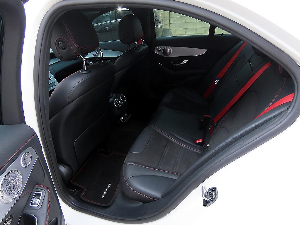Mercedes Benz C Class - Vista 8