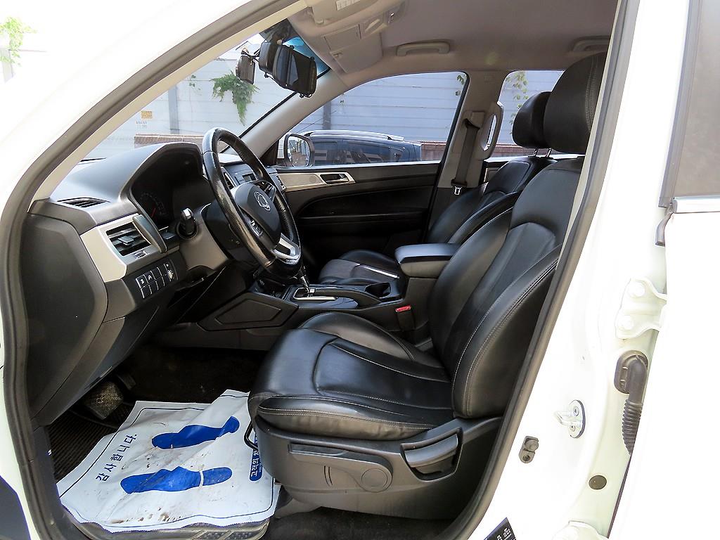 Ssangyong Rexton - Vista 7