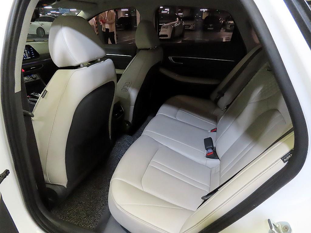HYUNDAI Sonata - Vista 9