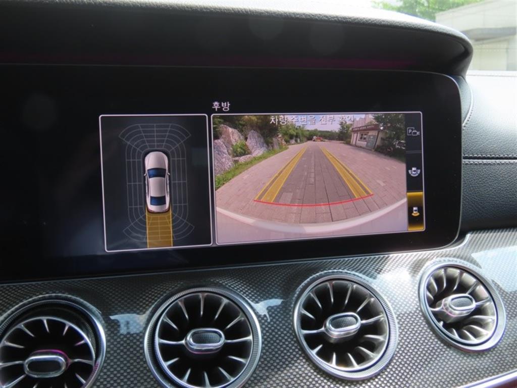 Mercedes Benz CLS Class - Vista 12