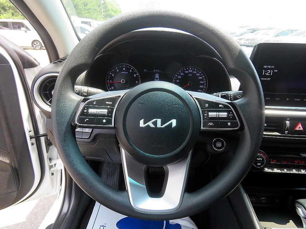 KIA K3 - Vista 9