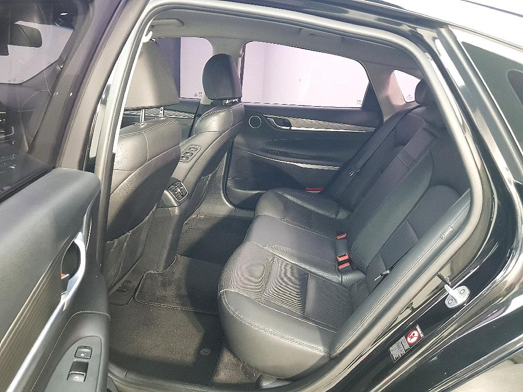 HYUNDAI Grandeur - Vista 11