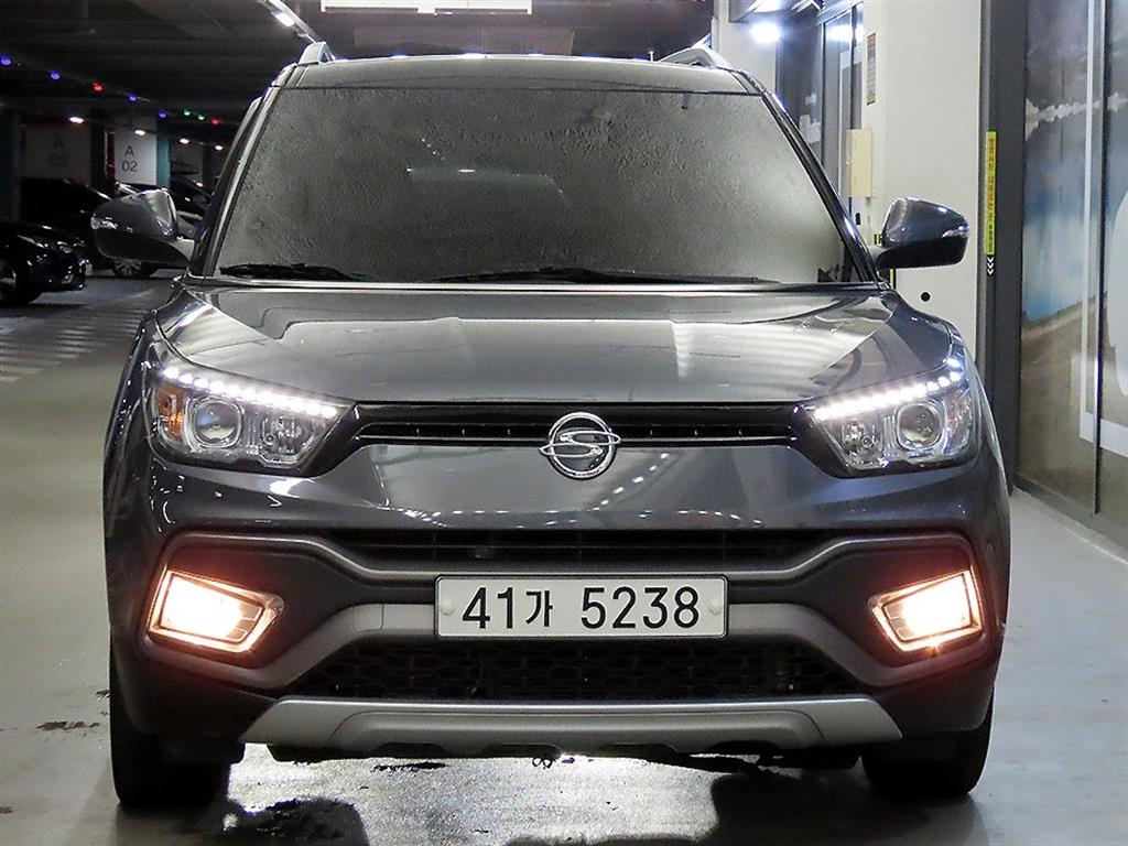 Ssangyong Tivoli - Vista 2