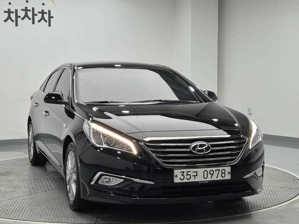 HYUNDAI Sonata - Vista 6