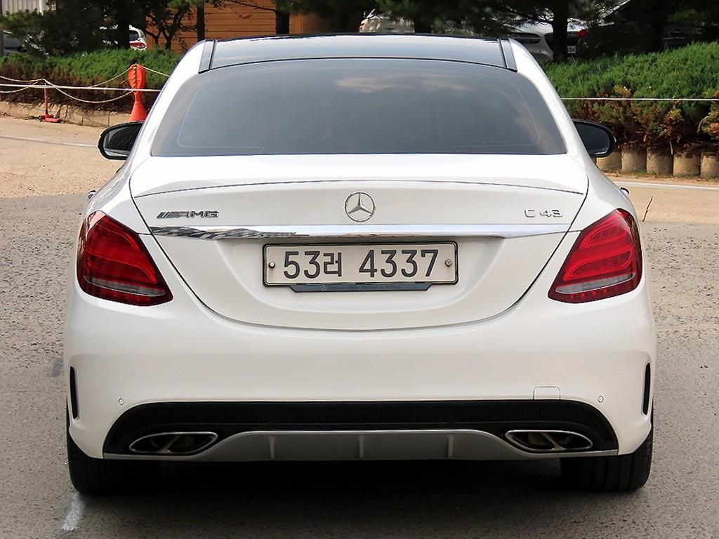 Mercedes Benz C Class - Vista 6