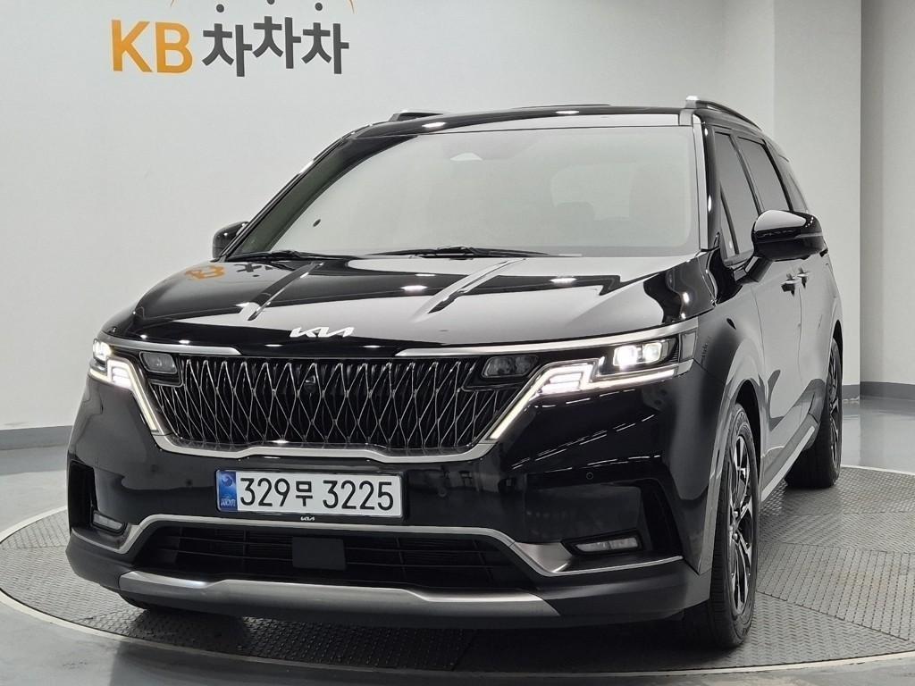 KIA Carnival 2022 Negro - Importación desde Corea - HF Imports Iquique - Foto 1