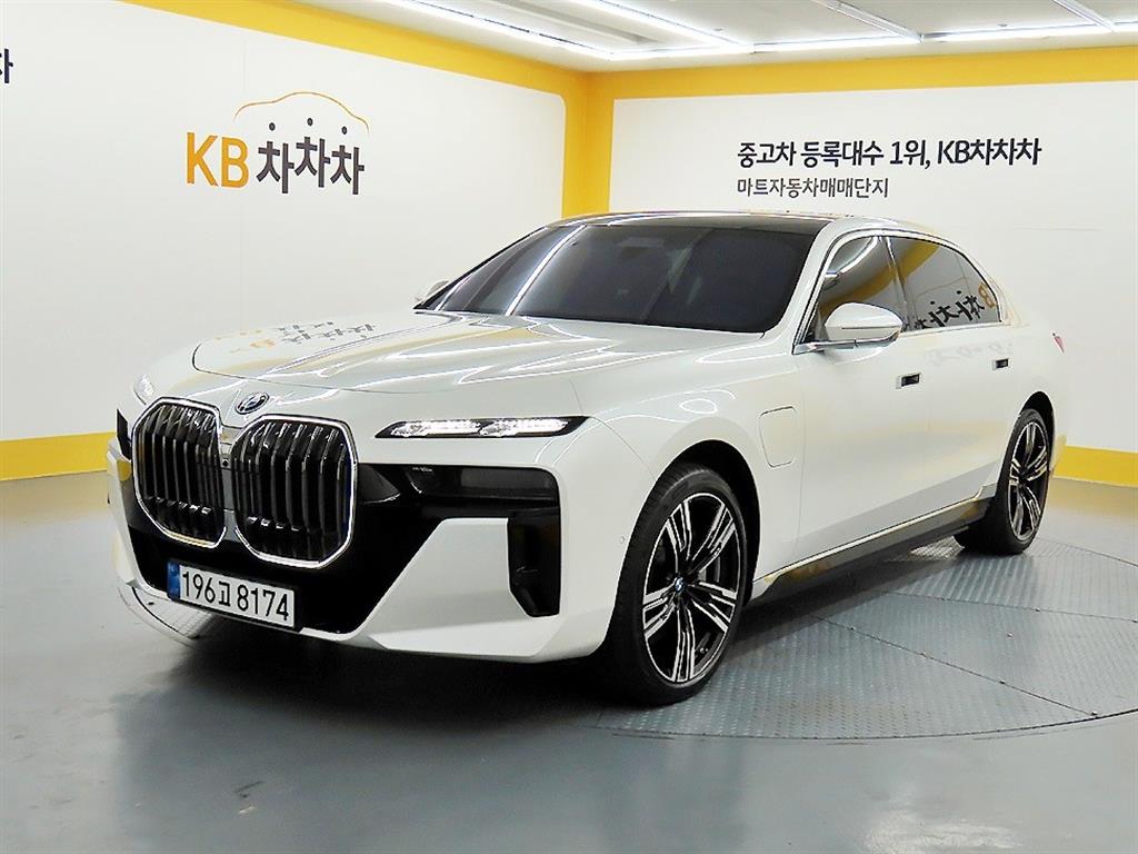 BMW 7 Series - Vista 2