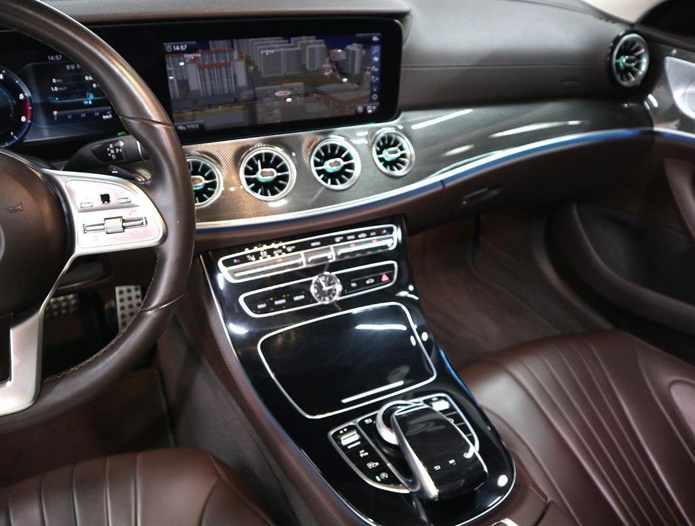 Mercedes Benz CLS Class - Vista 12