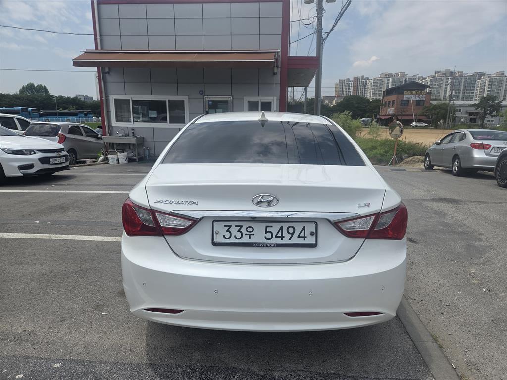 HYUNDAI Sonata - Vista 7