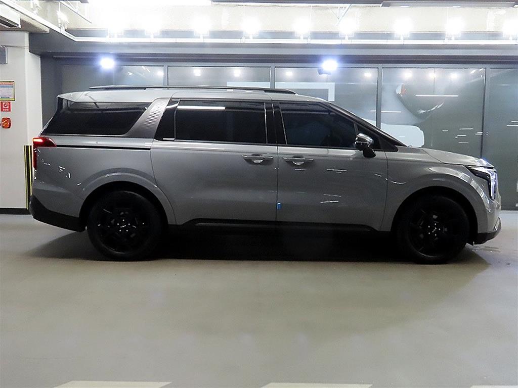 KIA Carnival - Vista 3