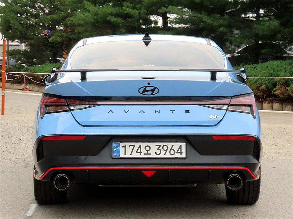 HYUNDAI Avante - Vista 6
