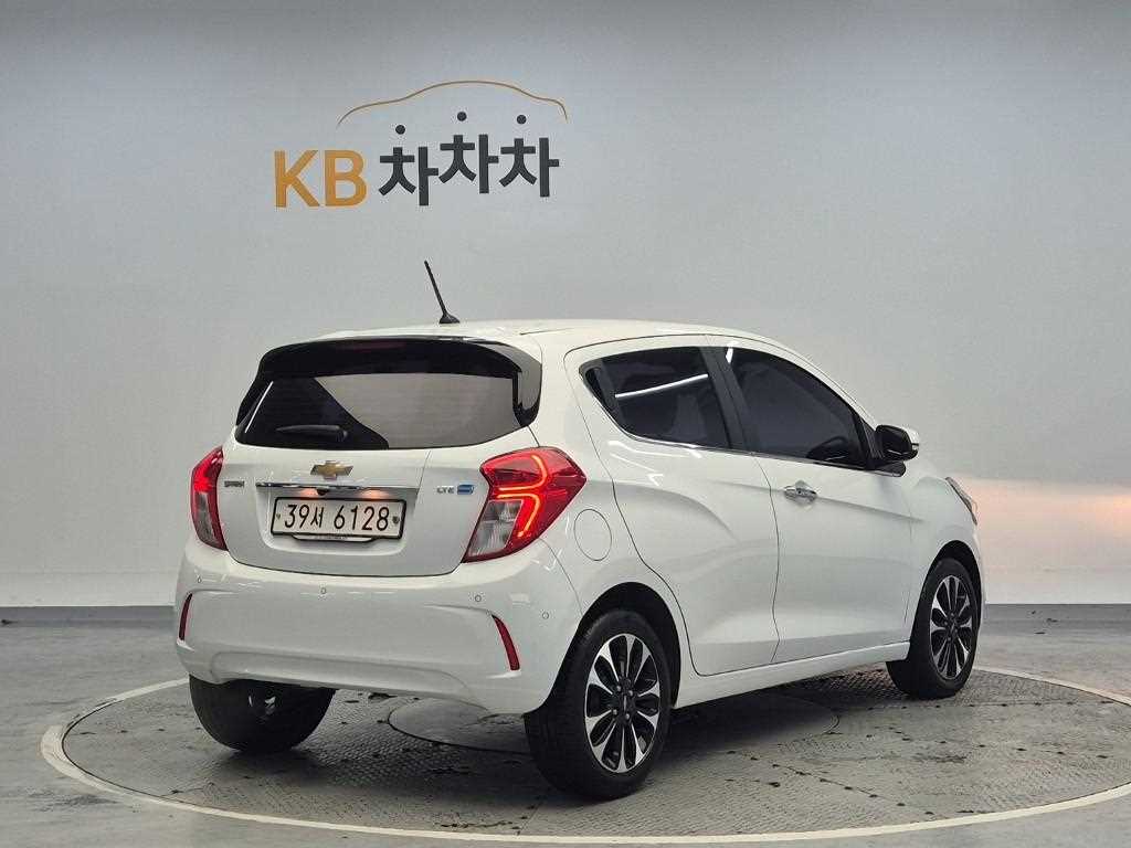 Chevrolet Spark - Vista 3