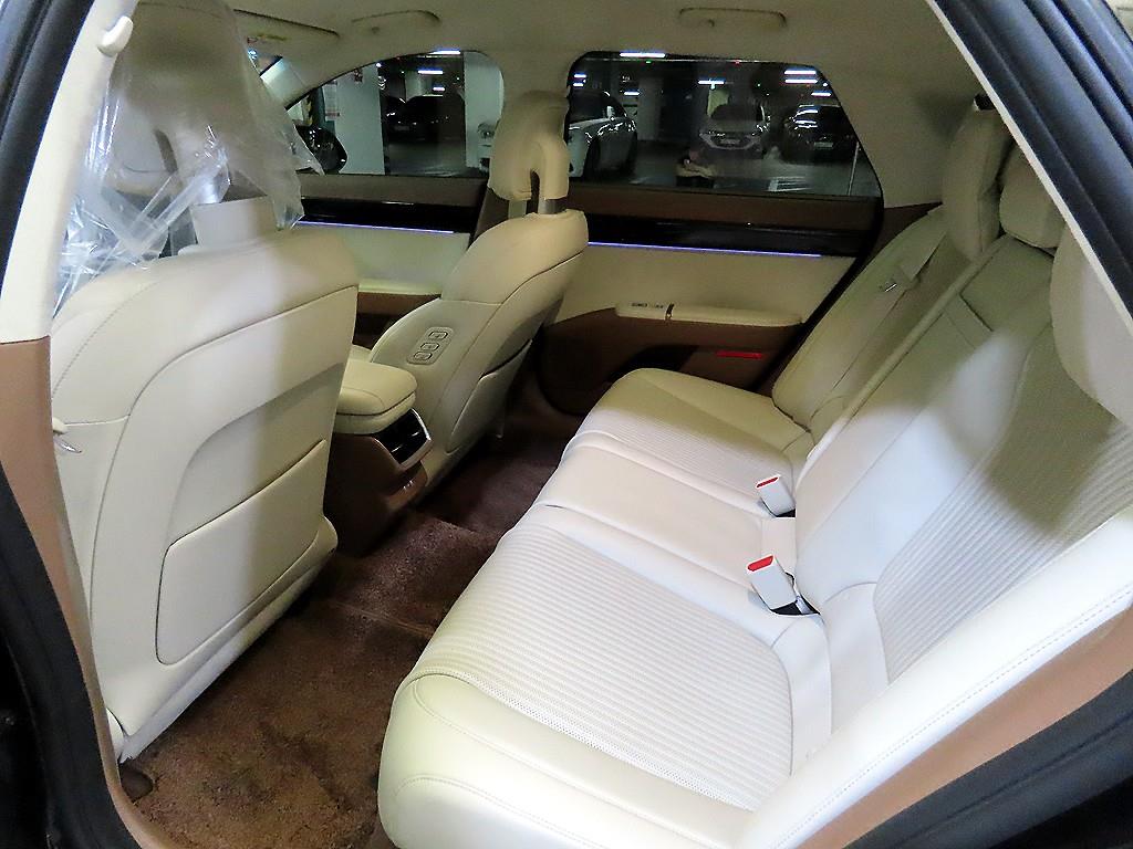 HYUNDAI Grandeur - Vista 9