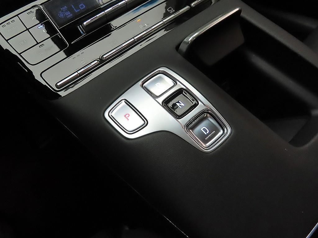 HYUNDAI Grandeur - Vista 12