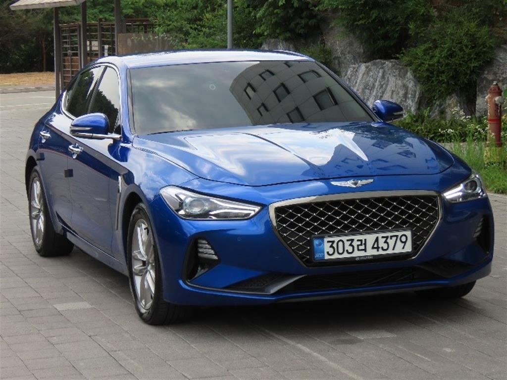 Genesis G70 - Vista 2