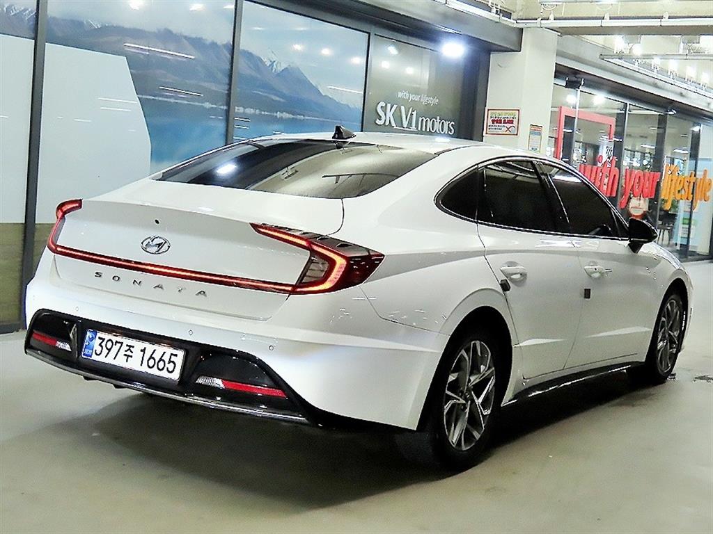 HYUNDAI Sonata - Vista 6