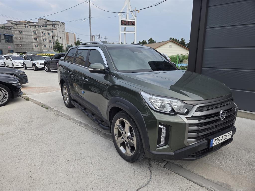 Ssangyong Rexton 2022 Verde - Importación desde Corea - HF Imports Iquique - Foto 1