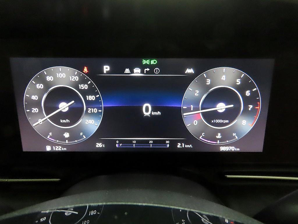 KIA Carnival - Vista 8