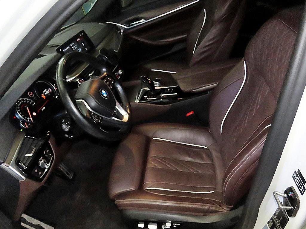 BMW 5 Series - Vista 8