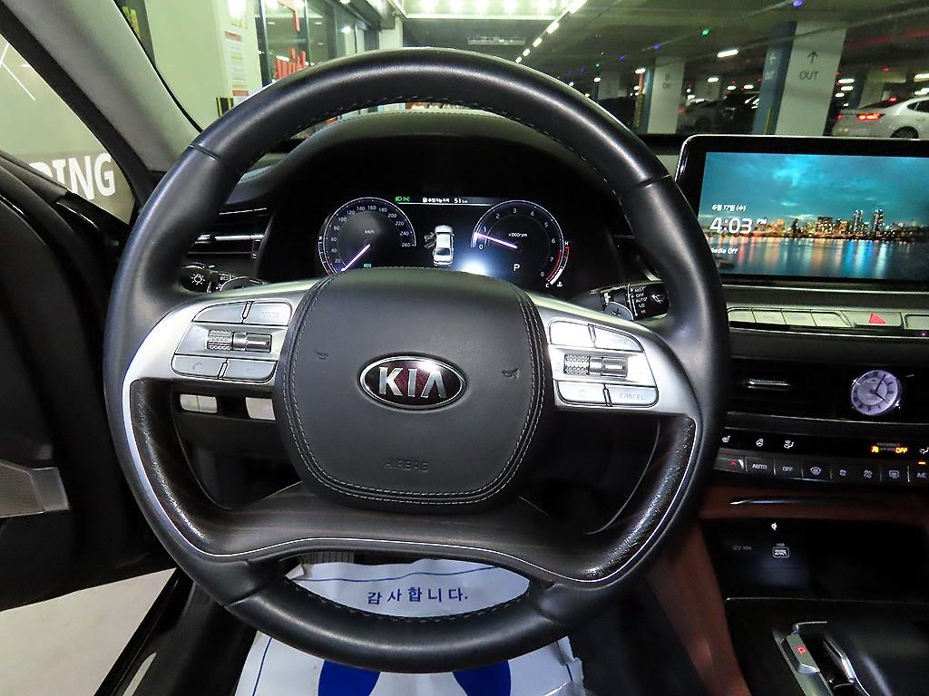 KIA K9 - Vista 10