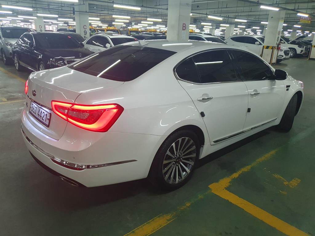 KIA K7 - Vista 6