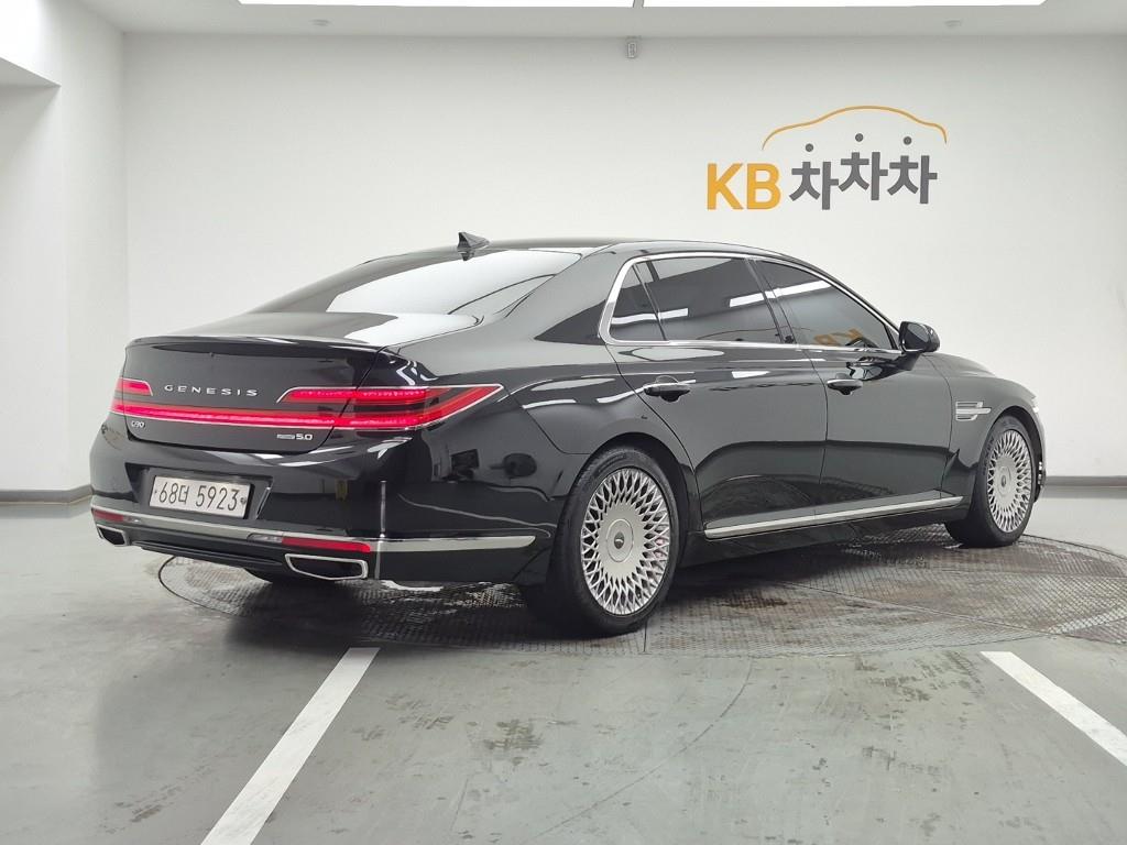 Genesis G90 - Vista 6