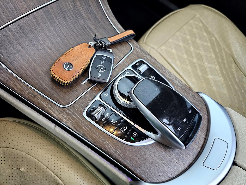 Mercedes Benz C Class 2018 Gris - Importación desde Corea - HF Imports Iquique - Foto 16