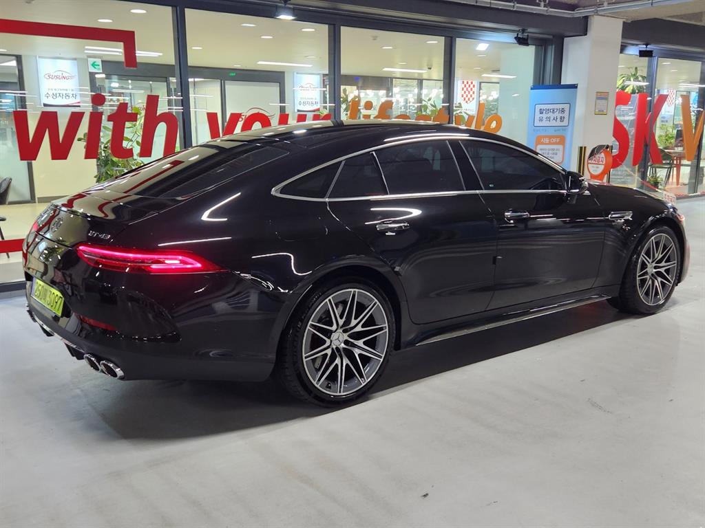Mercedes Benz AMG GT - Vista 6
