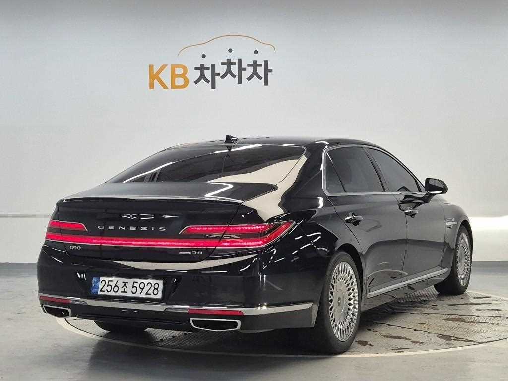 Genesis G90 - Vista 3