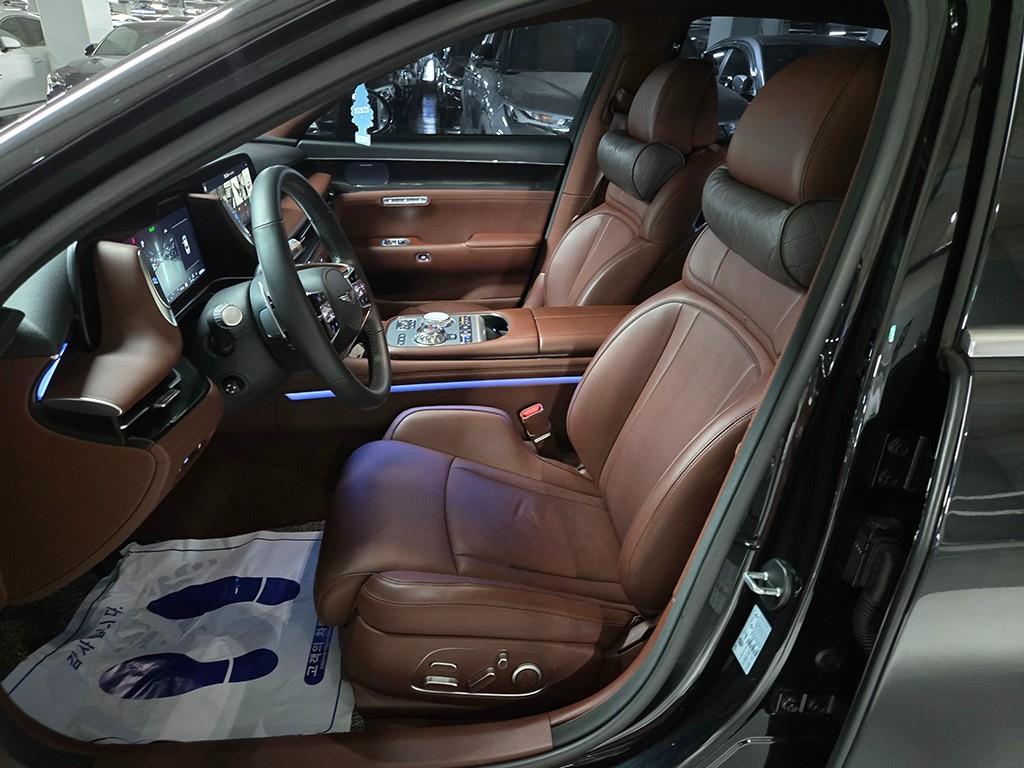 Genesis G90 - Vista 7