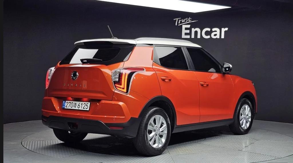 Ssangyong Tivoli - Vista 2