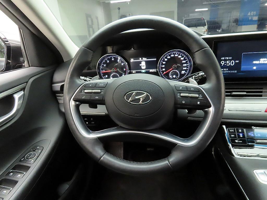 HYUNDAI Grandeur - Vista 9
