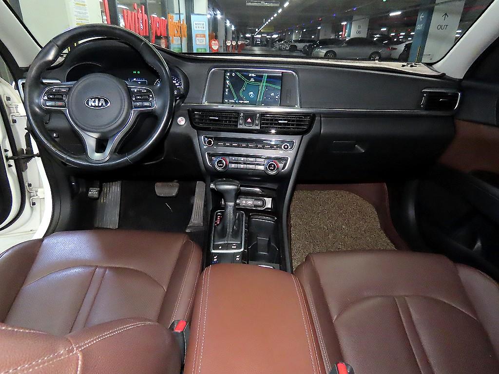 KIA K5 - Vista 12